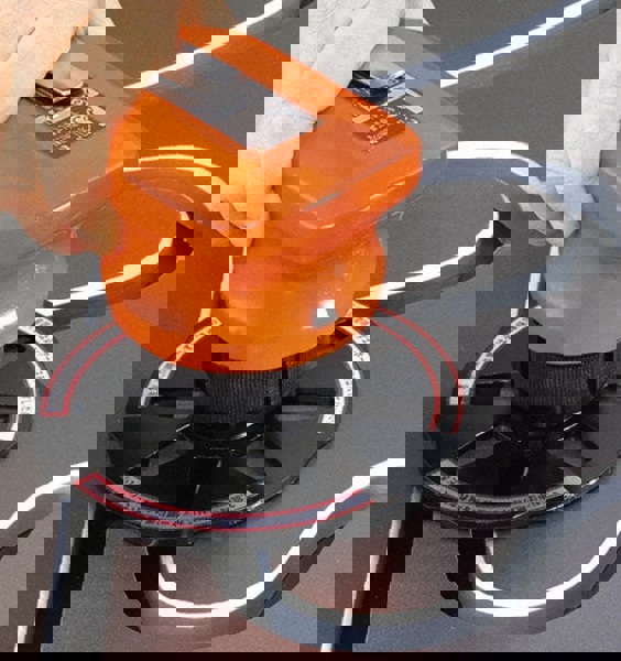 Power Bevelers & Deburrers; Tool Type: Beveler ; Bevel Angle: 45.000 ; Bevel Capacity: 5/64 in ; Air Consumption: 14.10 CFM ; Air Pressure: 85.00 psi ; UNSPSC Code: 27112722